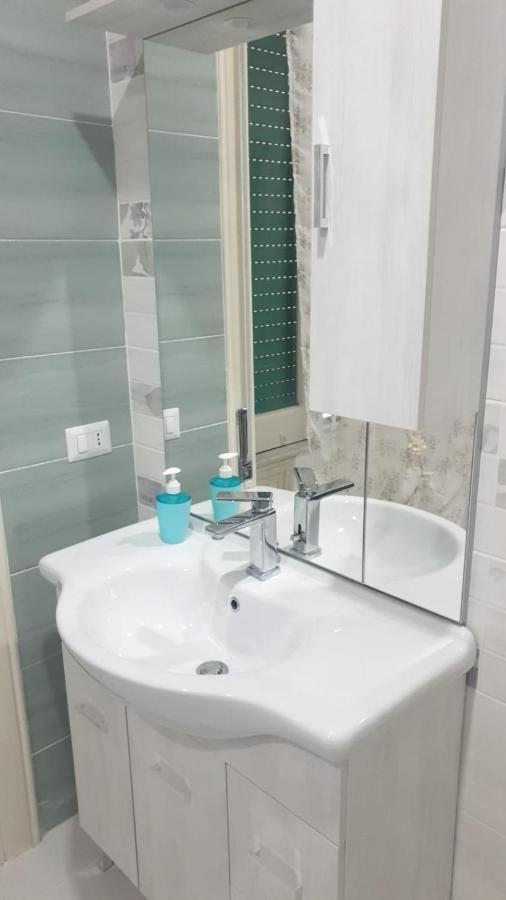 ياتّيباليا B&B By The Station المظهر الخارجي الصورة