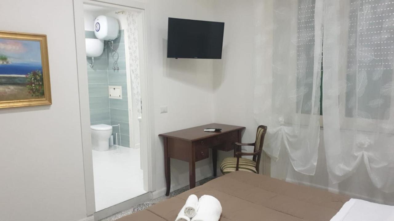 ياتّيباليا B&B By The Station المظهر الخارجي الصورة
